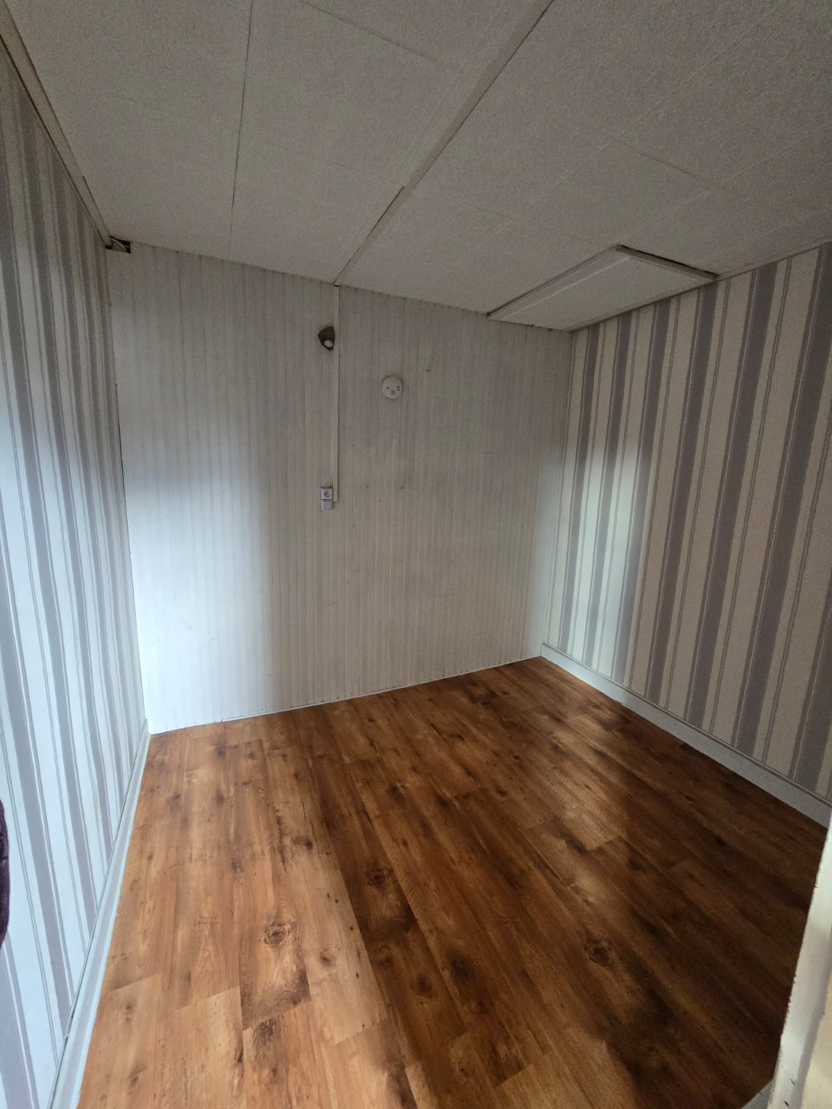 Après notre passage, votre espace est propre, vide et prêt à être réinventé.